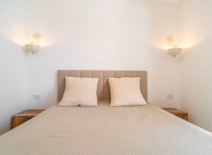 Resale - Apartment / flat - Torrevieia - Punta Prima