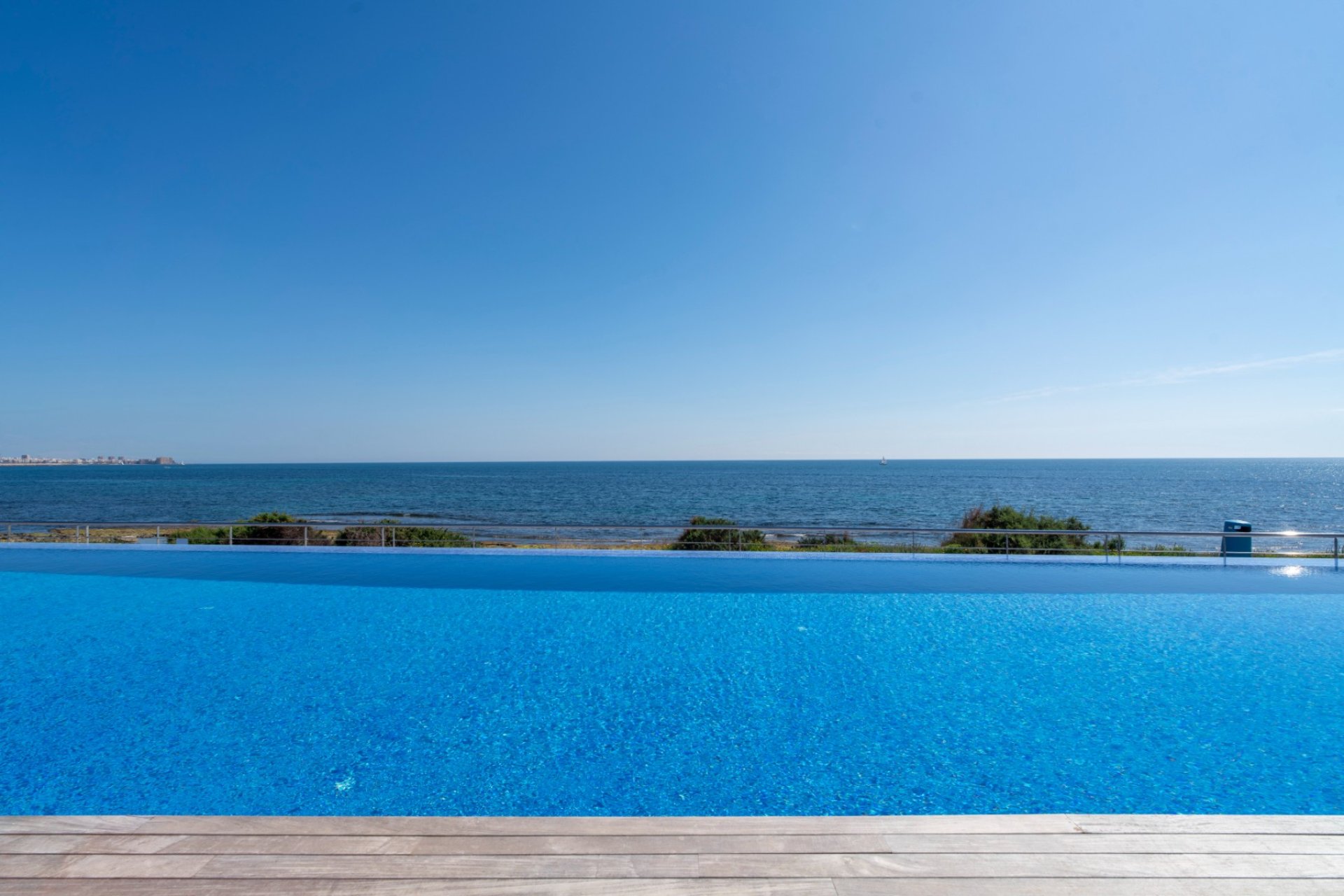 Resale - Apartment / flat - Torrevieia - Punta Prima