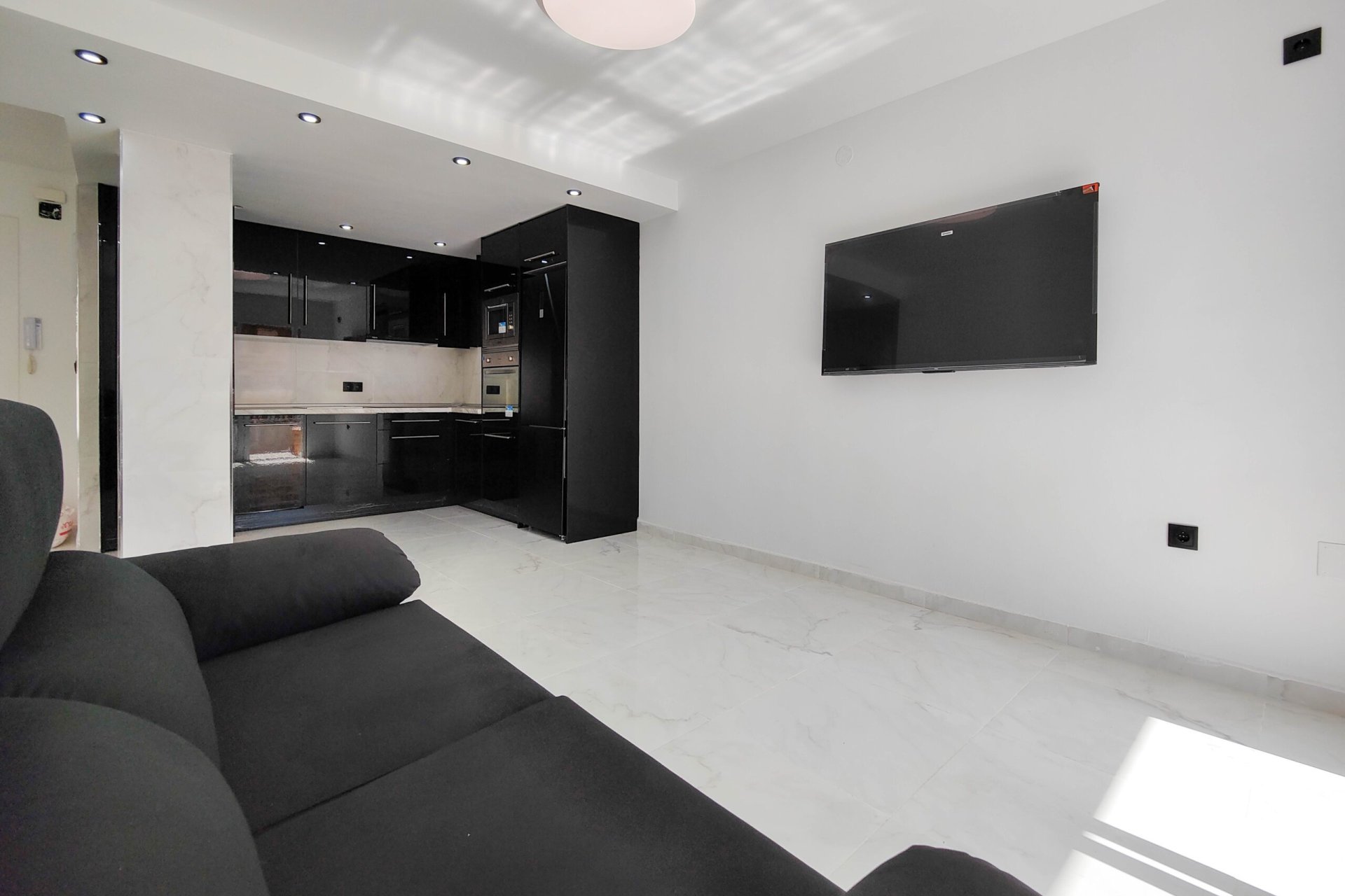 Resale - Apartment / flat - Torrevieia - Punta Prima