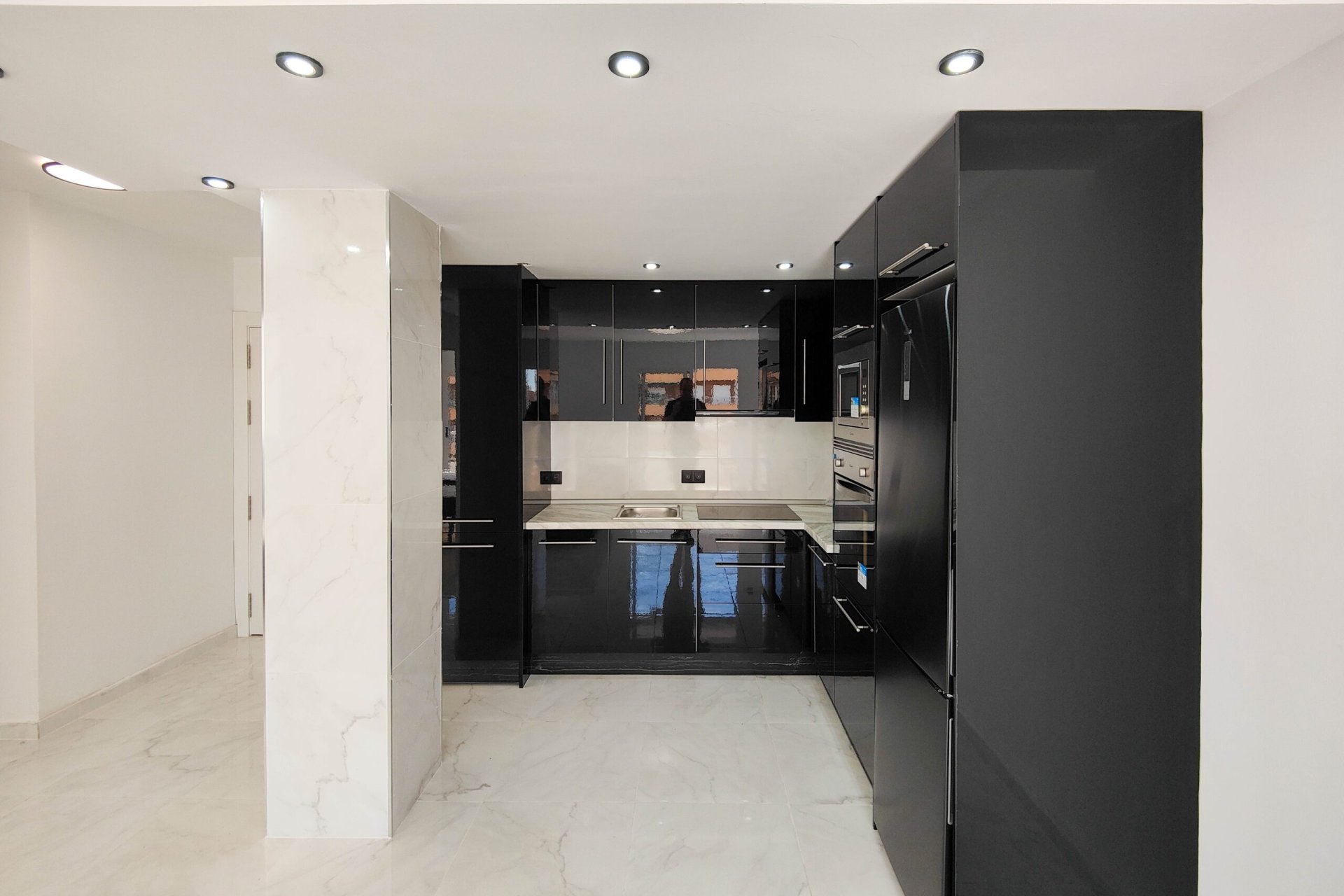 Resale - Apartment / flat - Torrevieia - Punta Prima