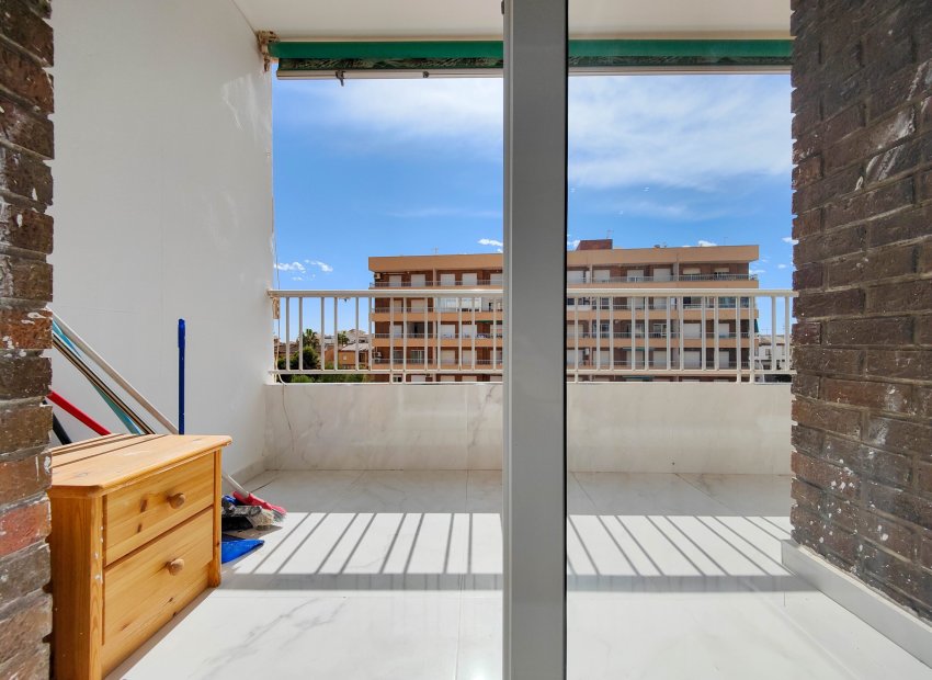 Resale - Apartment / flat - Torrevieia - Punta Prima