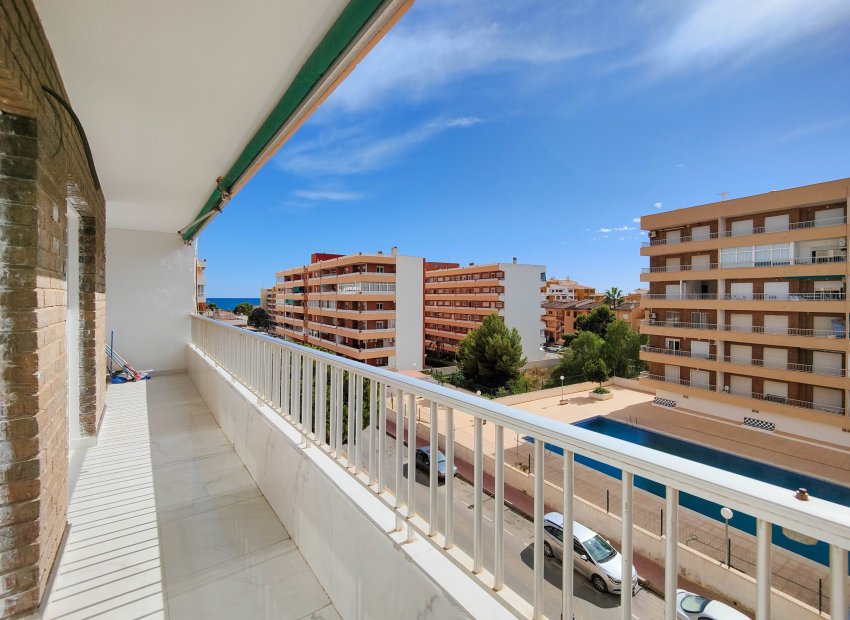 Resale - Apartment / flat - Torrevieia - Punta Prima