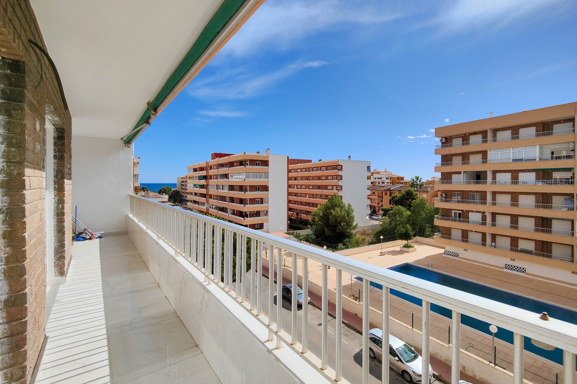 Resale - Apartment / flat - Torrevieia - Punta Prima