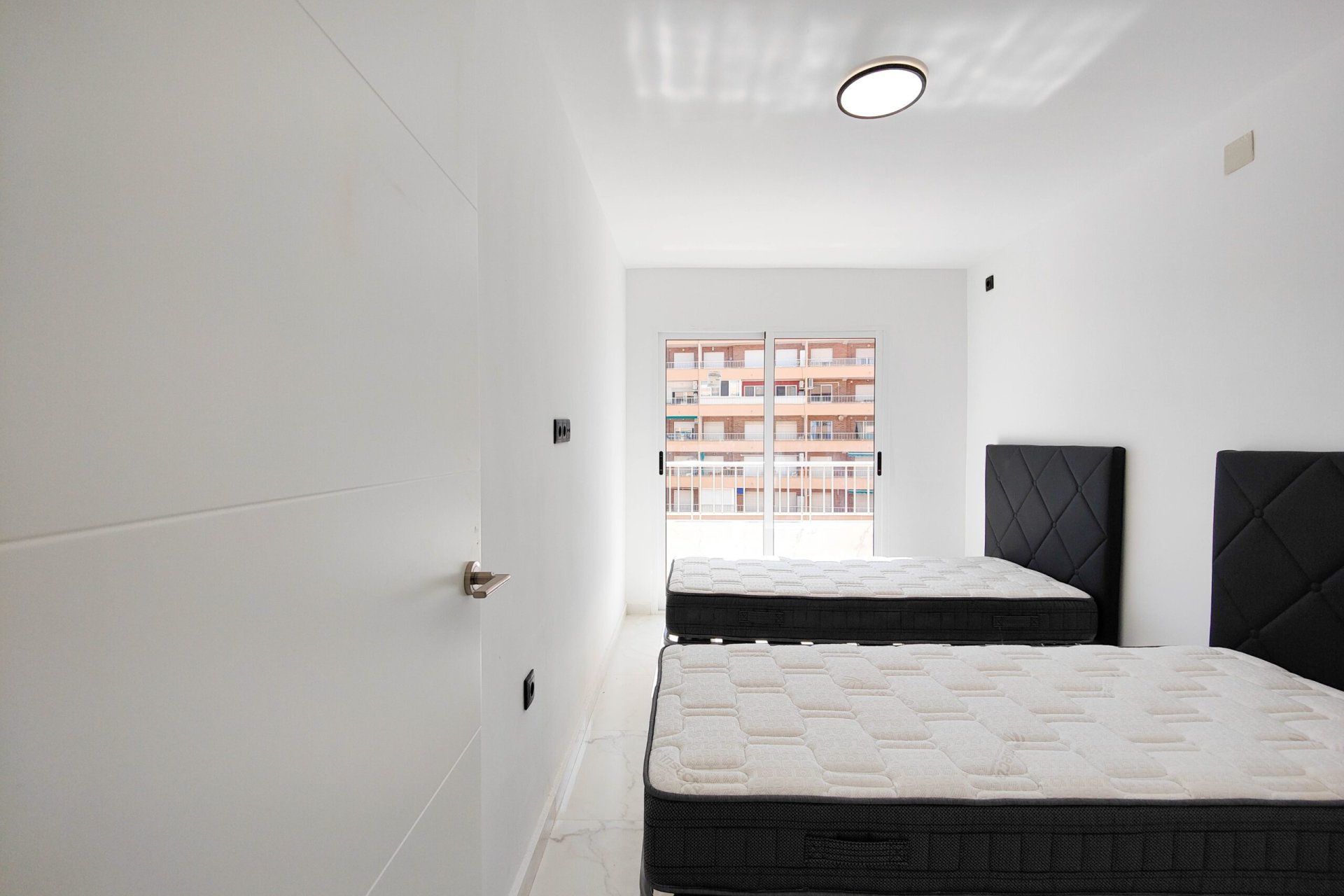 Resale - Apartment / flat - Torrevieia - Punta Prima