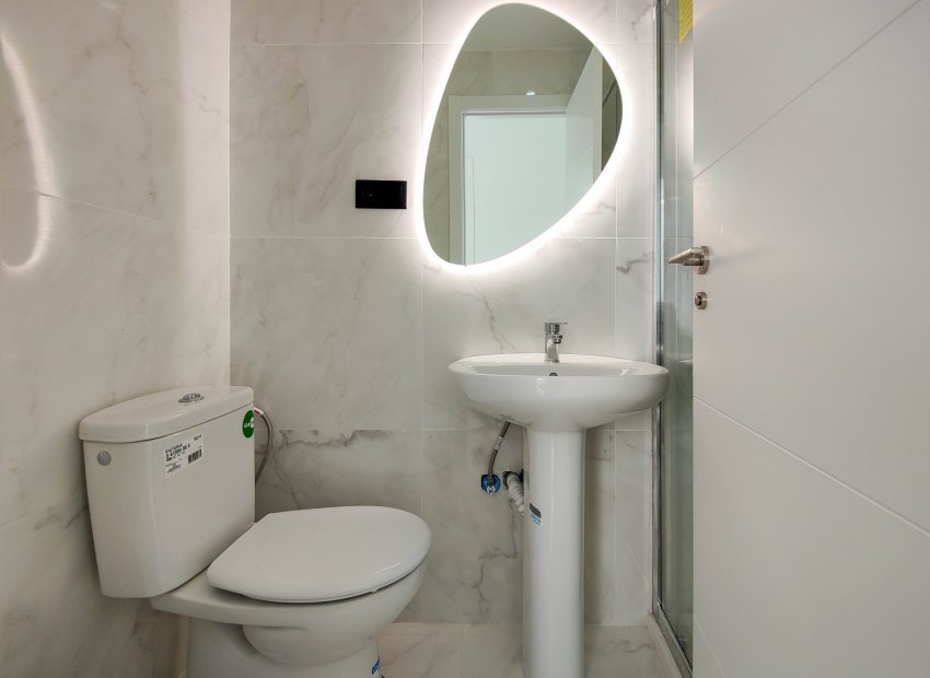 Resale - Apartment / flat - Torrevieia - Punta Prima