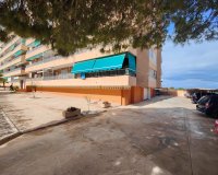 Resale - Apartment / flat - Torrevieia - Punta Prima