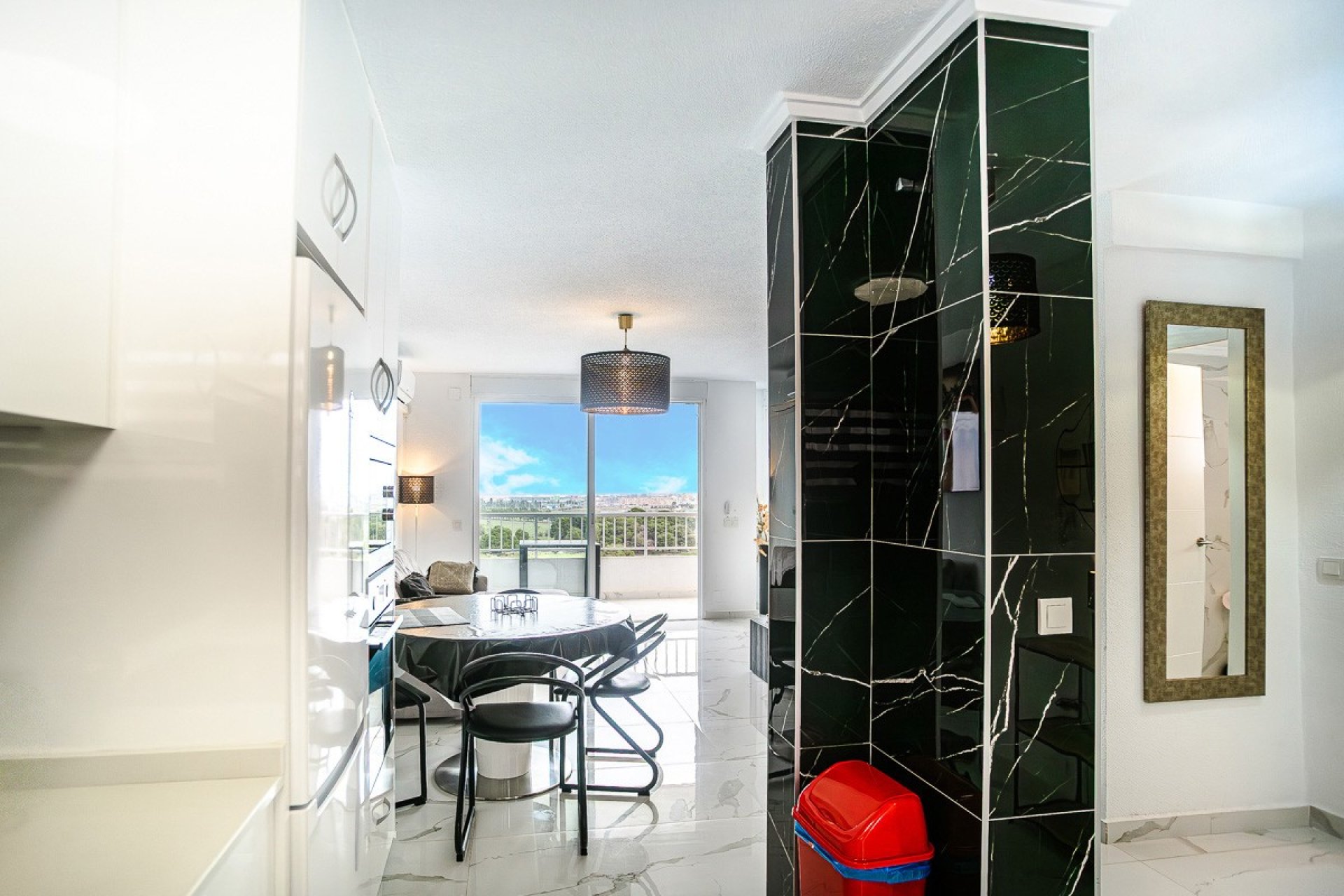 Resale - Apartment / flat - Torrevieia - Punta Prima