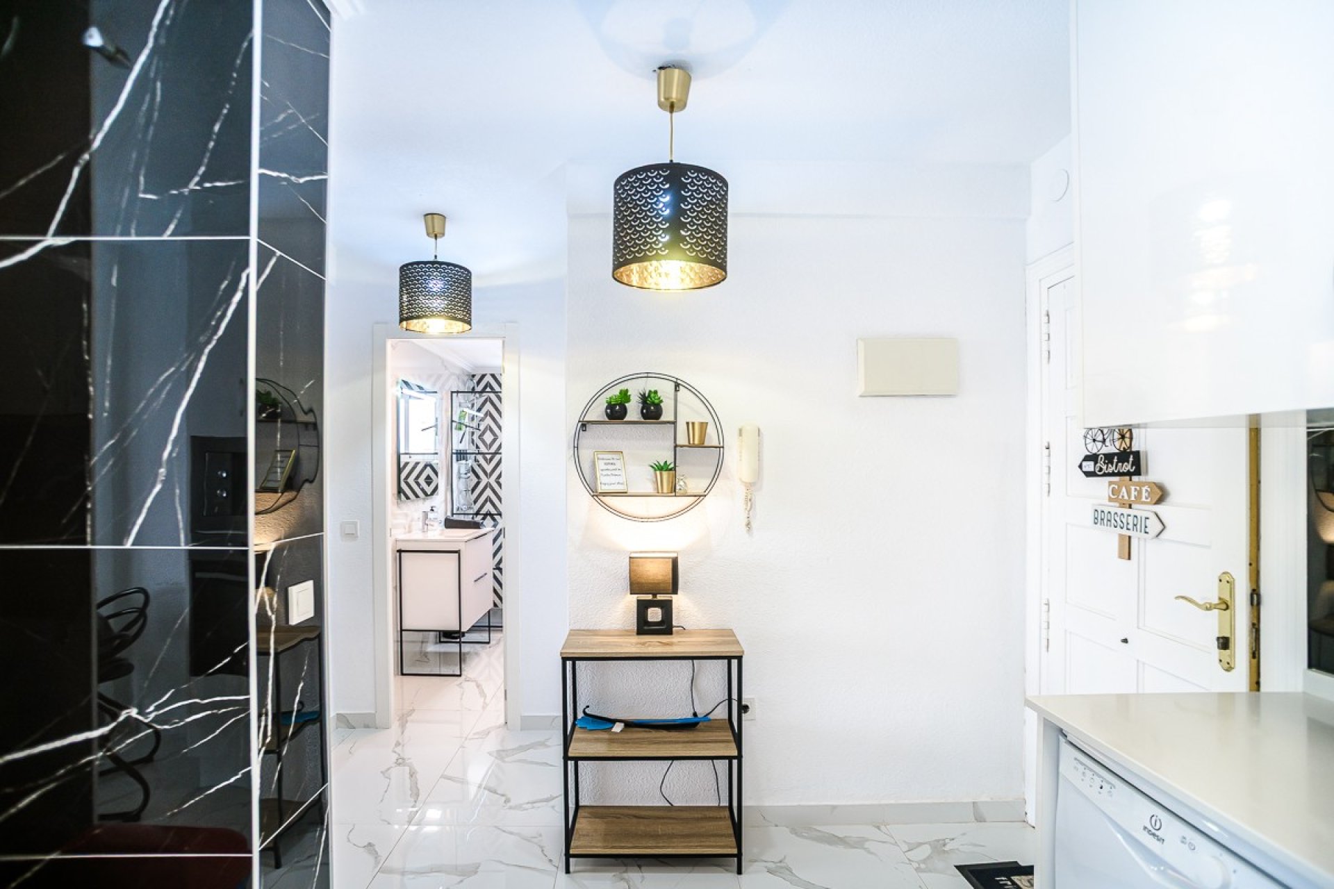 Resale - Apartment / flat - Torrevieia - Punta Prima