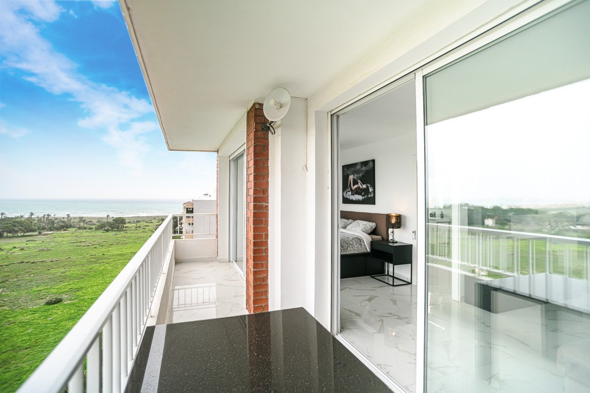 Resale - Apartment / flat - Torrevieia - Punta Prima