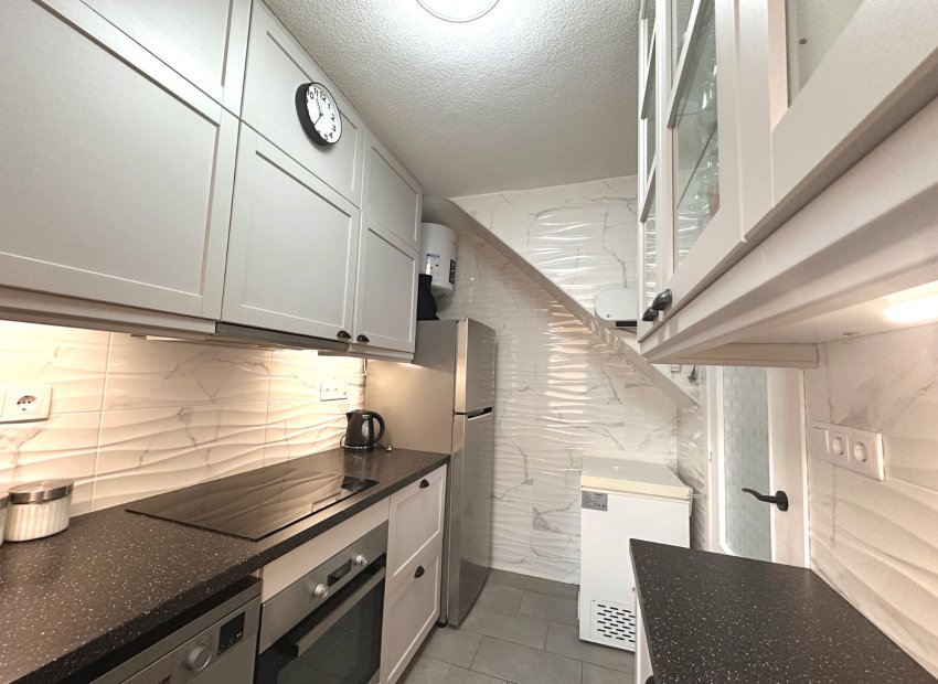 Resale - Apartment / flat - Torrevieia - San Luis