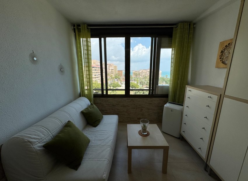 Resale - Apartment / flat - Torrevieia - Torrevieja>Cabo Cervera