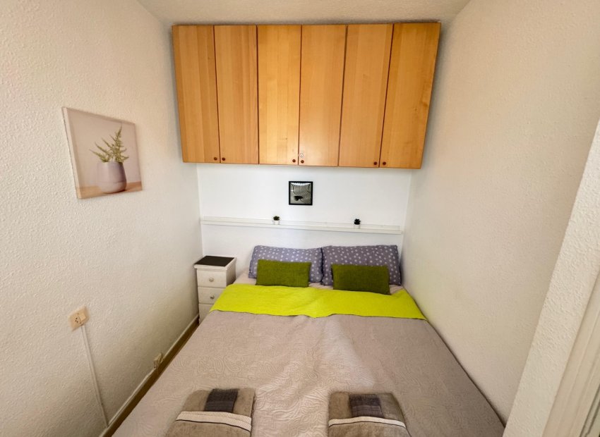 Resale - Apartment / flat - Torrevieia - Torrevieja>Cabo Cervera