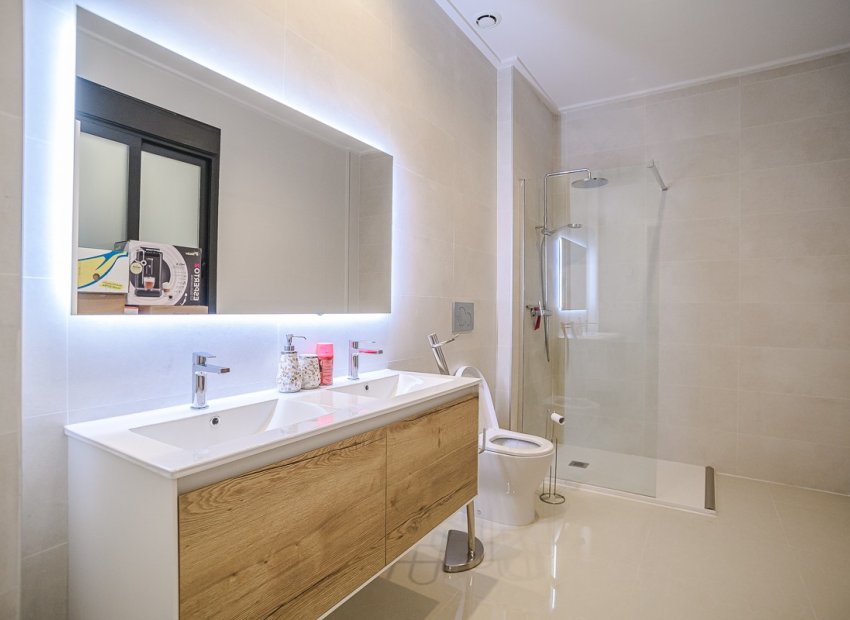 Resale - Apartment / flat - Torrevieia - Torrevieja