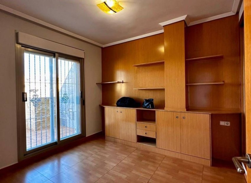 Resale - Apartment / flat - Torrevieia - Torrevieja