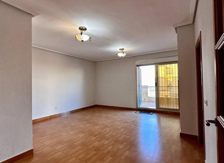 Resale - Apartment / flat - Torrevieia - Torrevieja