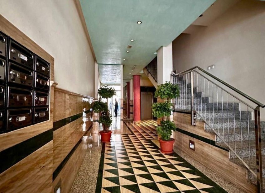 Resale - Apartment / flat - Torrevieia - Torrevieja