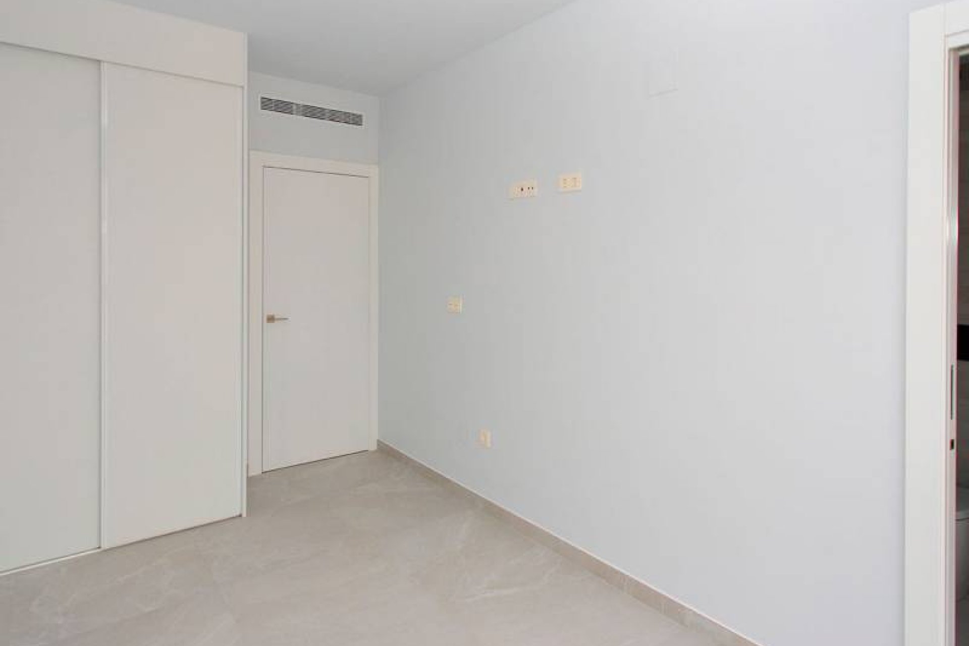 Resale - Apartment / flat - Torrevieia - Torrevieja
