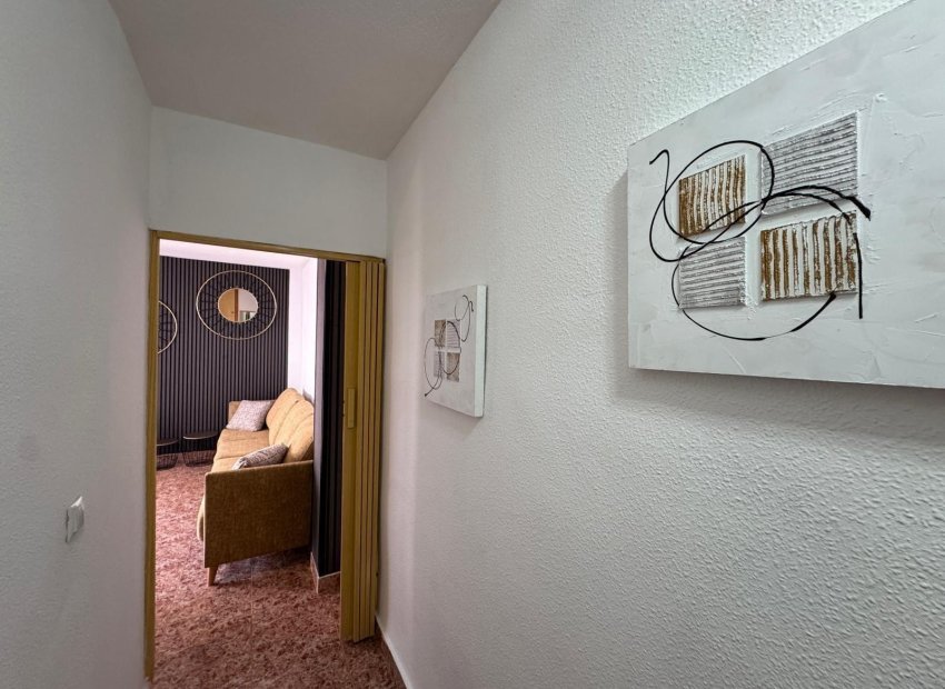 Resale - Apartment / flat - Torrevieia - Torrevieja