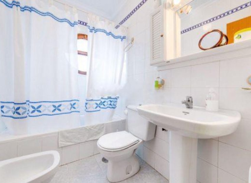 Resale - Apartment / flat - Torrevieia - Torrevieja