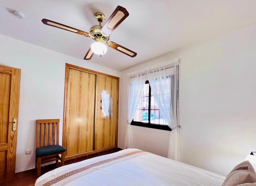 Resale - Apartment / flat - Torrevieia - Torrevieja