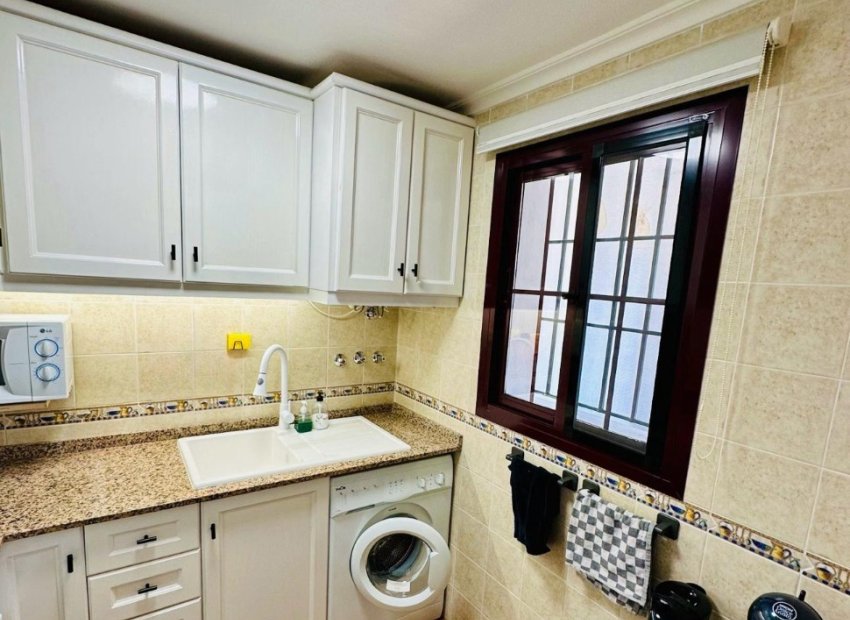 Resale - Apartment / flat - Torrevieia - Torrevieja