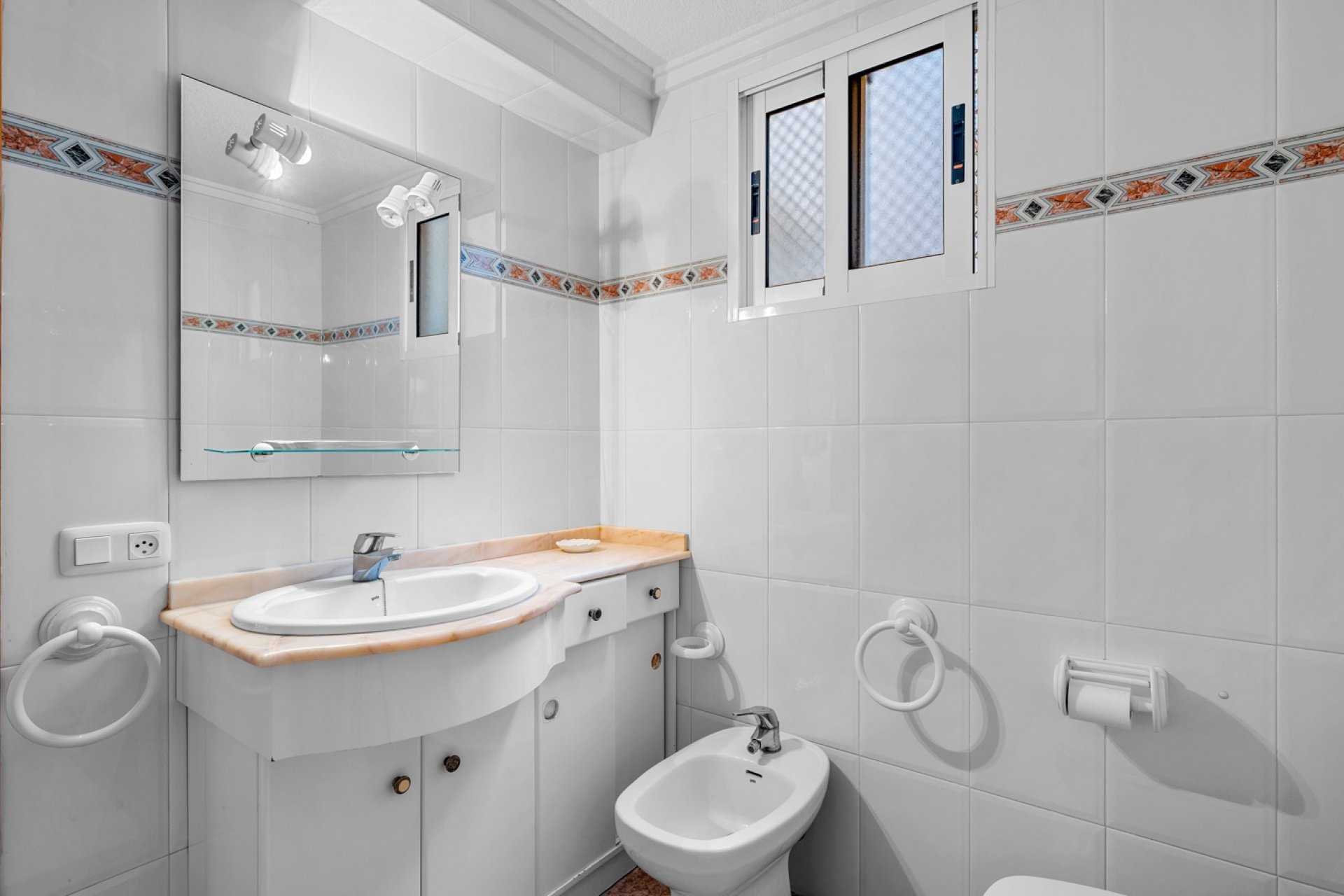 Resale - Apartment / flat - Torrevieia - Torrevieja