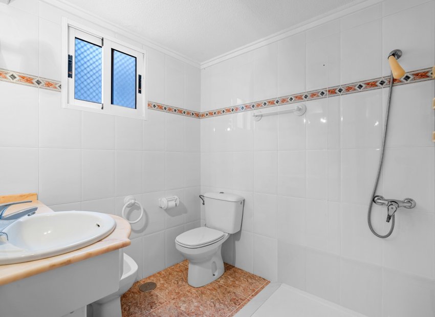 Resale - Apartment / flat - Torrevieia - Torrevieja