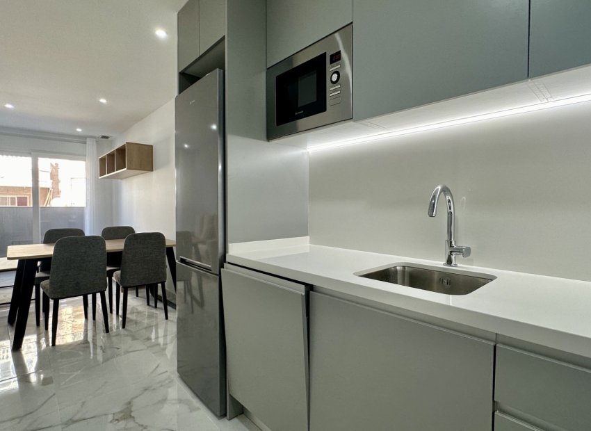 Resale - Apartment / flat - Torrevieia - Torrevieja