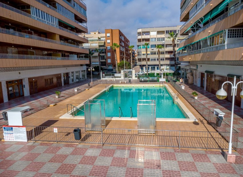 Resale - Apartment / flat - Torrevieia - Torrevieja