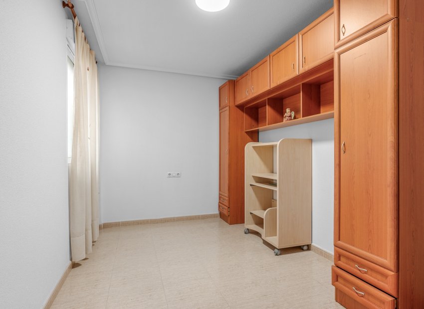 Resale - Apartment / flat - Torrevieia - Torrevieja
