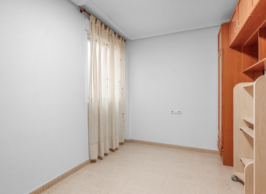 Resale - Apartment / flat - Torrevieia - Torrevieja