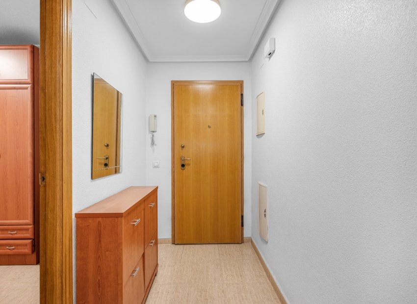 Resale - Apartment / flat - Torrevieia - Torrevieja