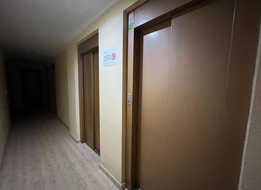 Resale - Apartment / flat - Torrevieia - Torrevieja