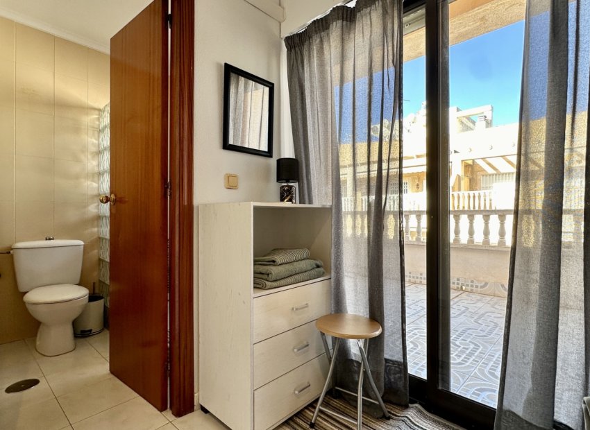 Resale - Apartment / flat - Torrevieia - Torrevieja