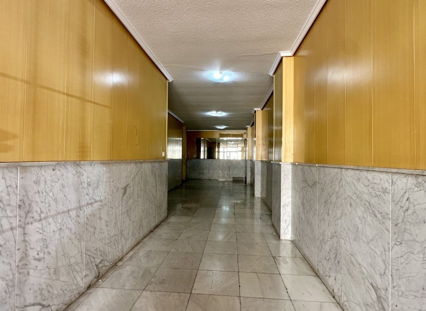 Resale - Apartment / flat - Torrevieia - Torrevieja