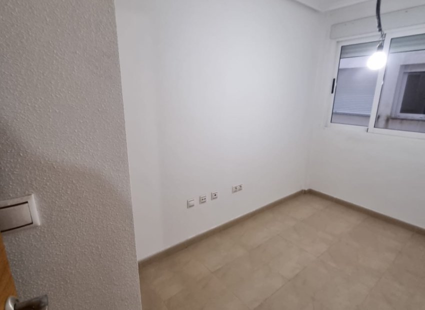 Resale - Apartment / flat - Torrevieia - Torrevieja