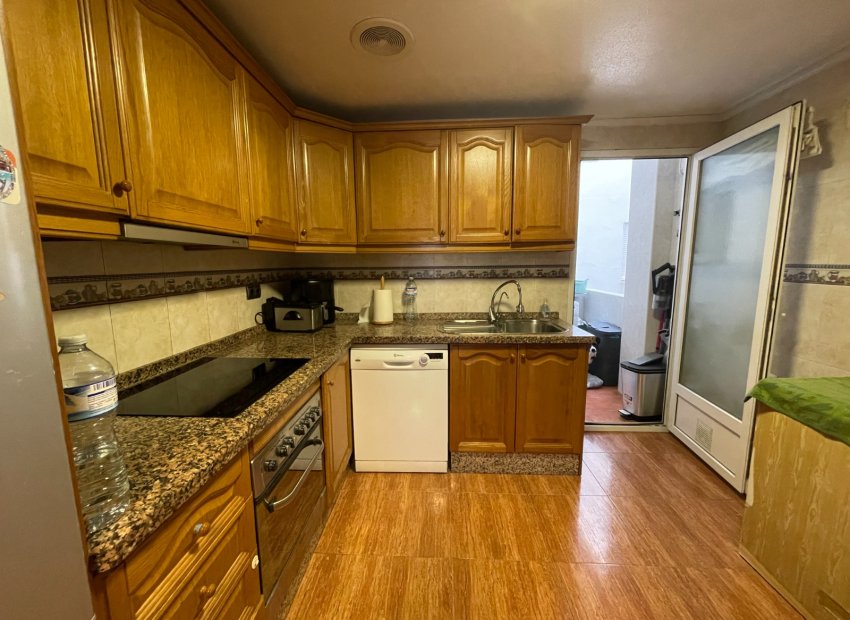 Resale - Apartment / flat - Torrevieia - Torrevieja