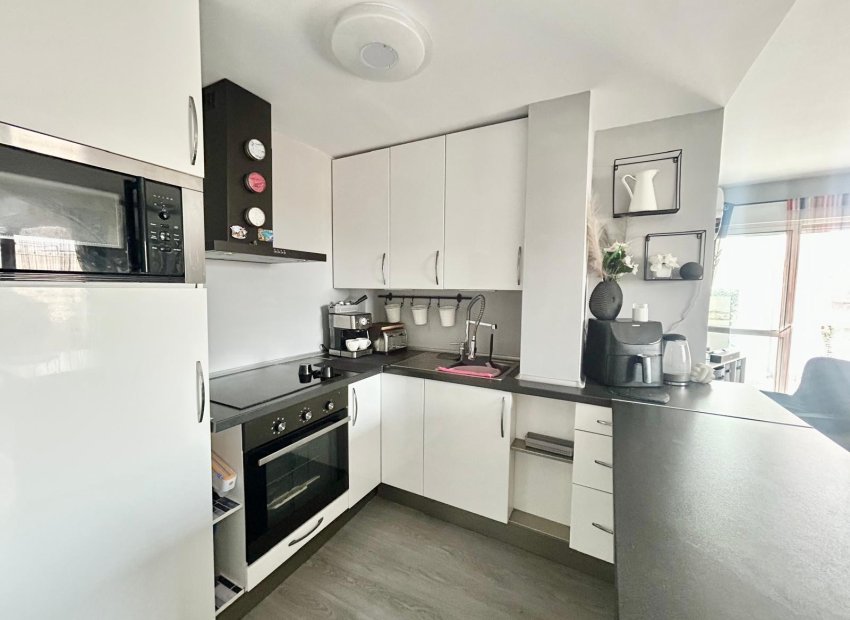 Resale - Apartment / flat - Torrevieia - Torrevieja