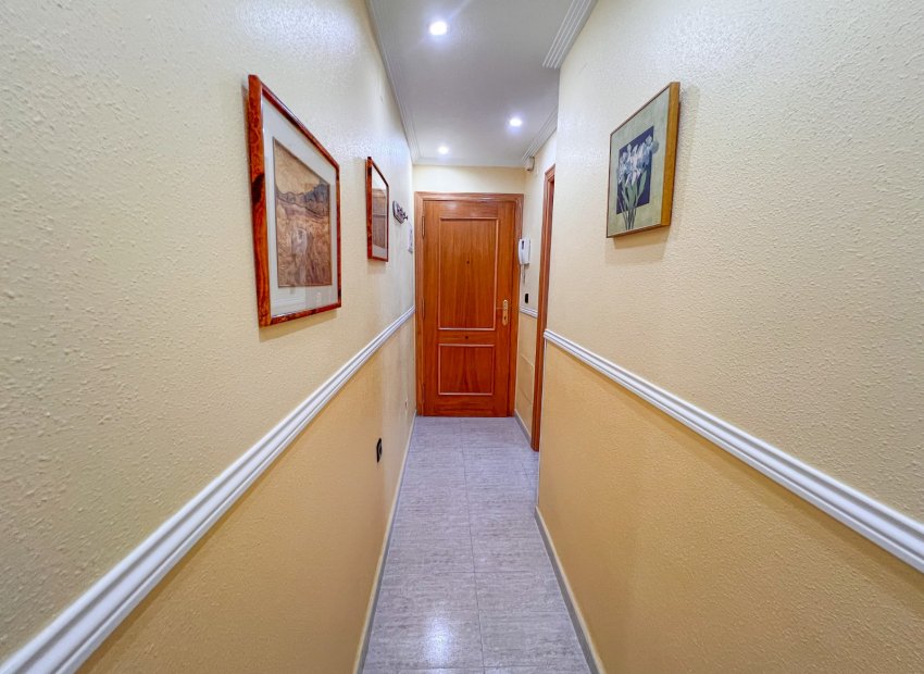Resale - Apartment / flat - Torrevieia - Torrevieja