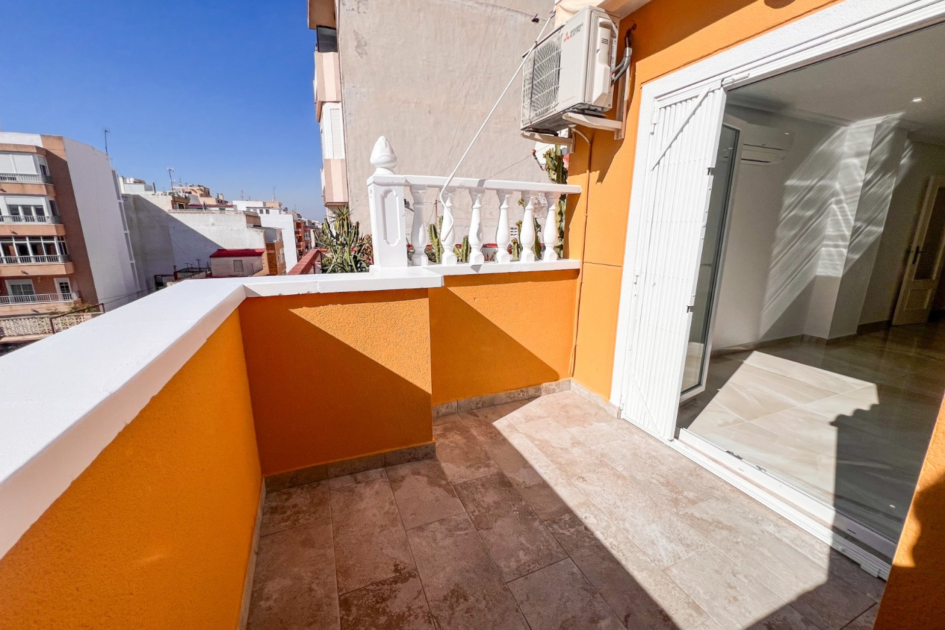 Resale - Apartment / flat - Torrevieia - Torrevieja