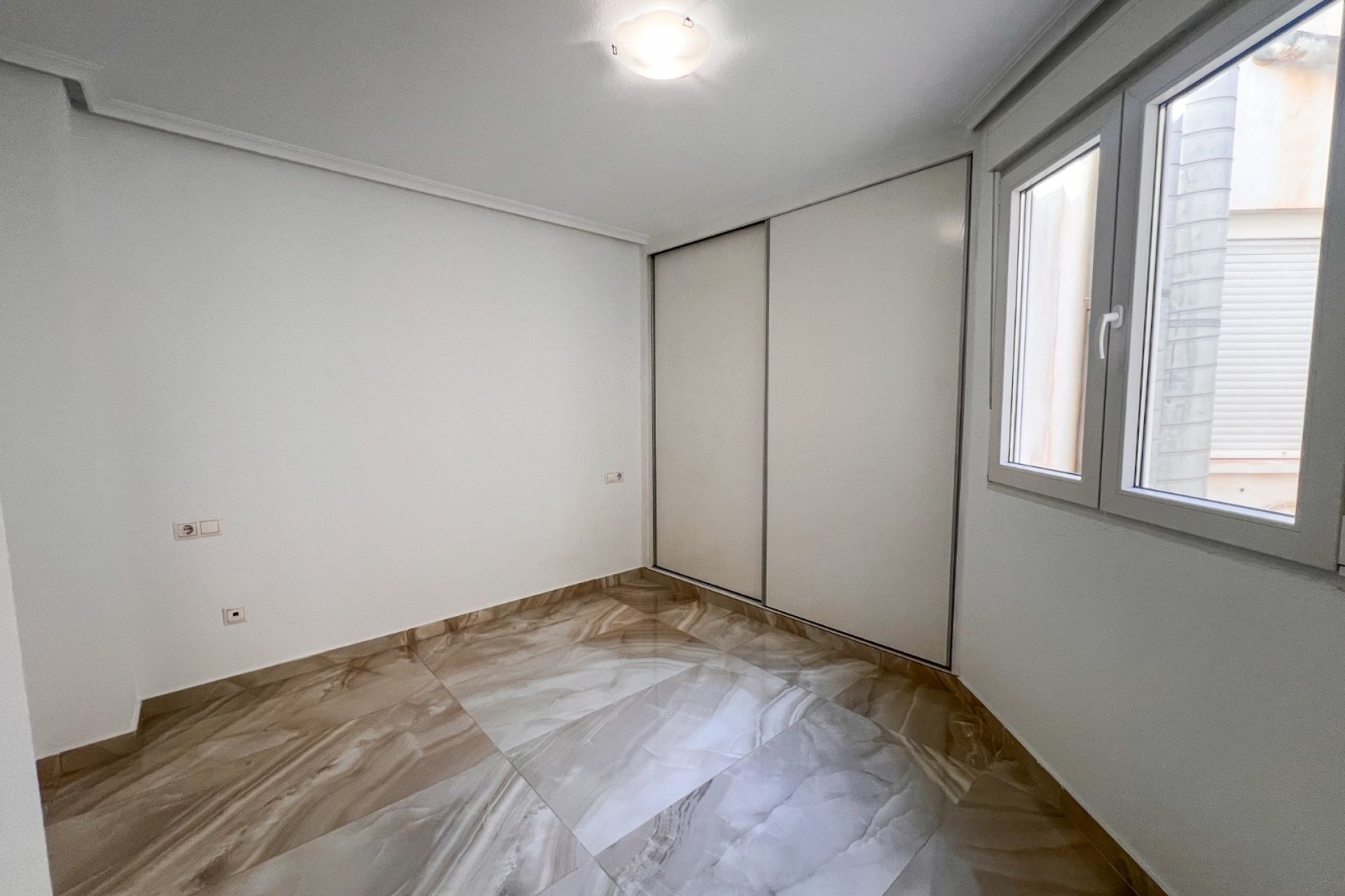 Resale - Apartment / flat - Torrevieia - Torrevieja