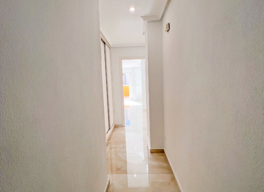 Resale - Apartment / flat - Torrevieia - Torrevieja