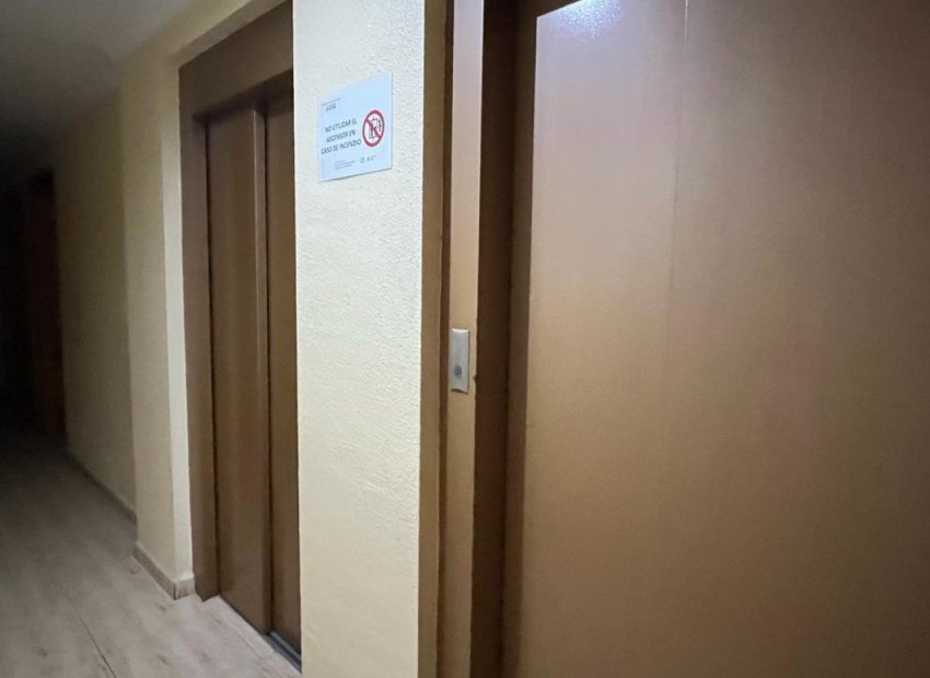 Resale - Apartment / flat - Torrevieia - Torrevieja