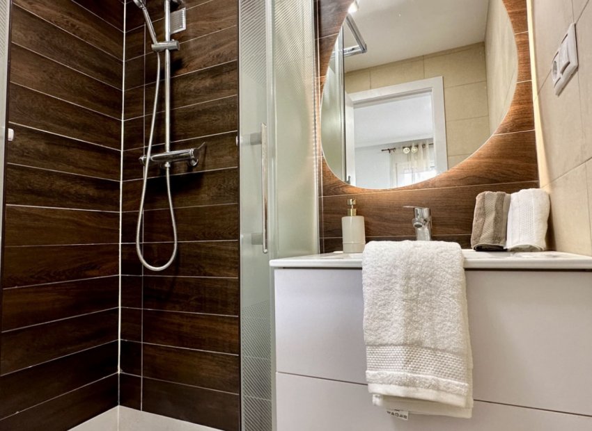 Resale - Apartment / flat - Torrevieia - Torrevieja