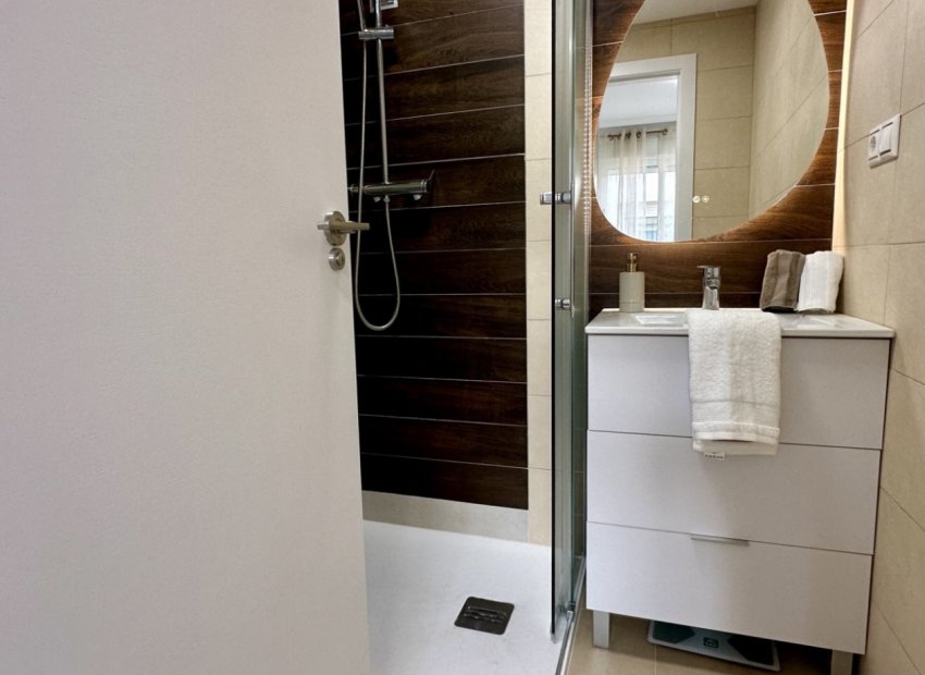 Resale - Apartment / flat - Torrevieia - Torrevieja