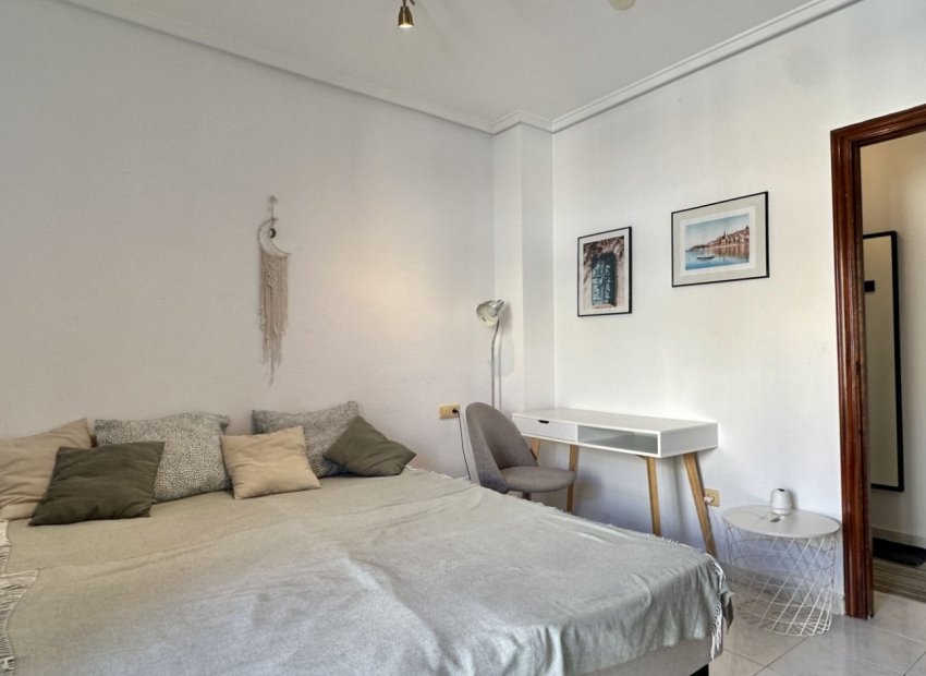 Resale - Apartment / flat - Torrevieia - Torrevieja