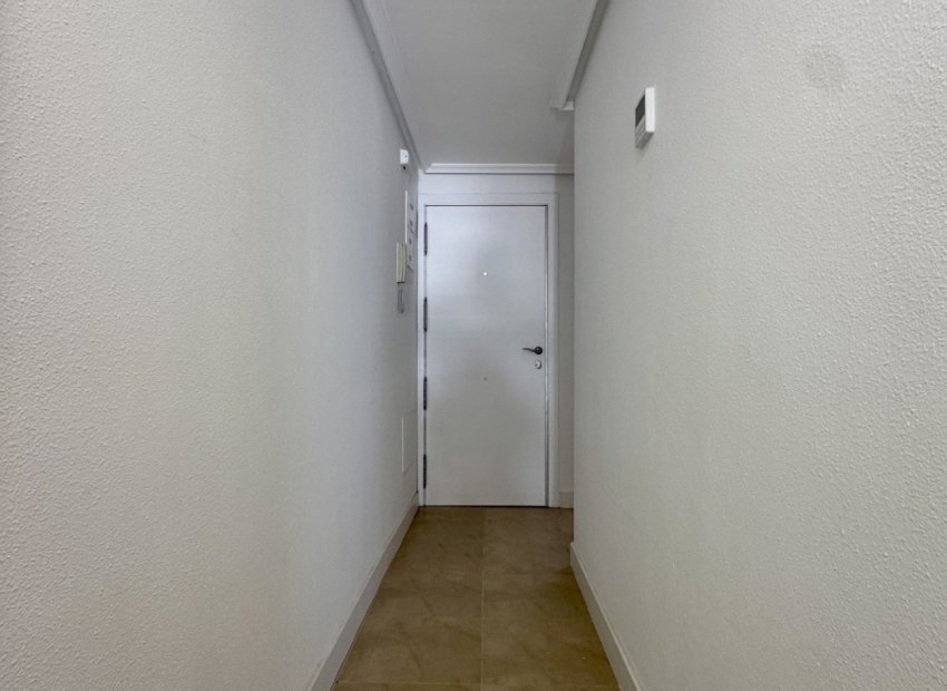 Resale - Apartment / flat - Torrevieia - Torrevieja