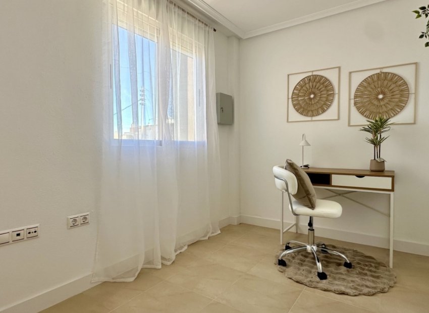 Resale - Apartment / flat - Torrevieia - Torrevieja