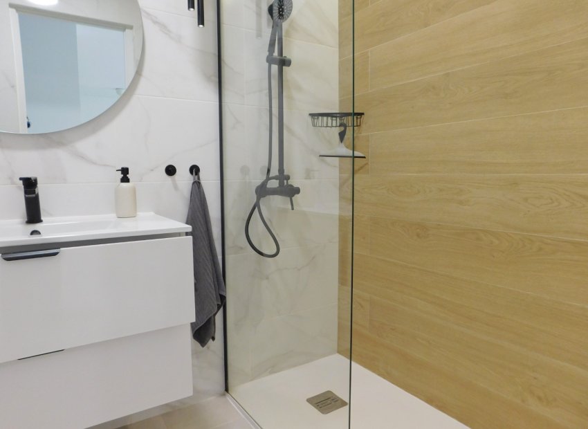 Resale - Apartment / flat - Torrevieia - Torrevieja