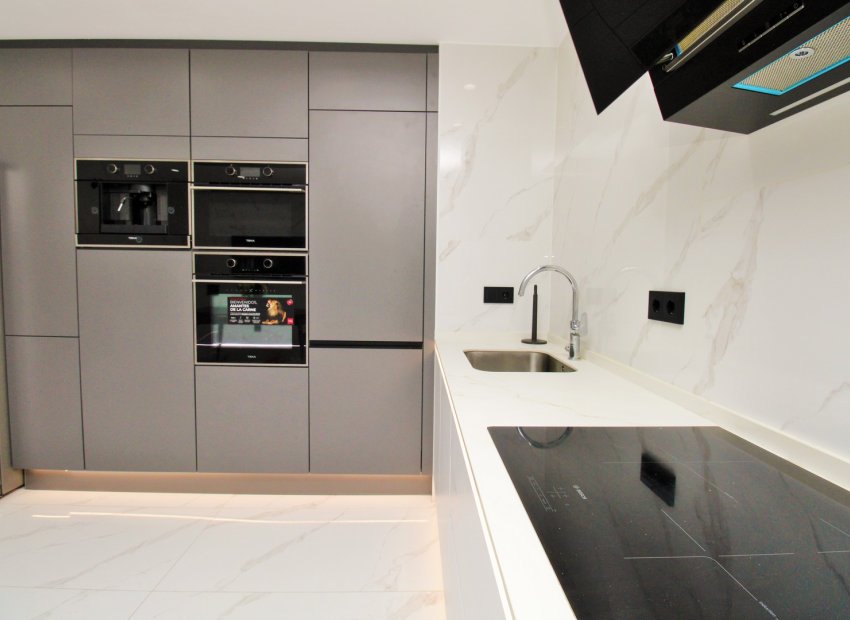 Resale - Apartment / flat - Torrevieia - Torrevieja